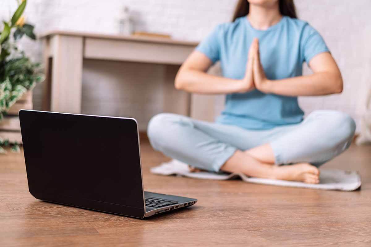 You are currently viewing The 6 Best Online Meditation Teacher Training Certifications