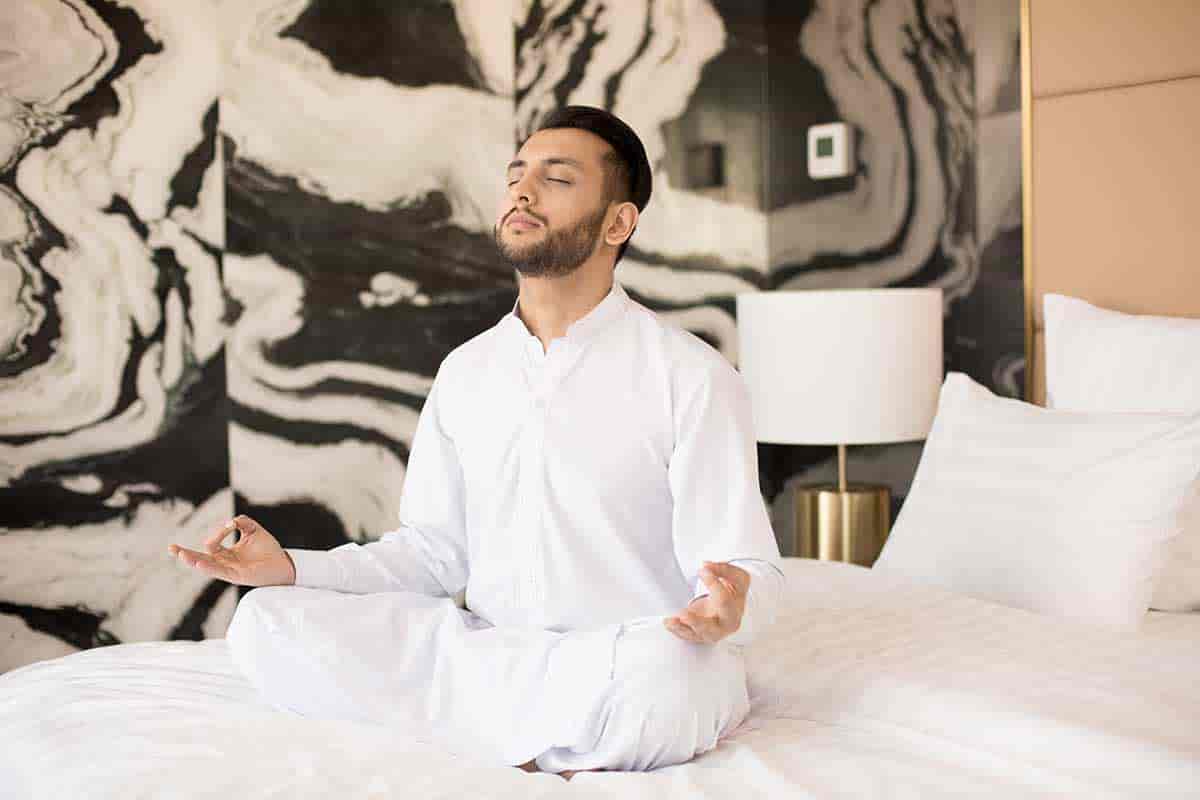 You are currently viewing Why It’s So Good to Meditate in the Morning to Start Your Day
